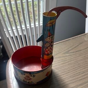 Vintage Ohio Art circus theme